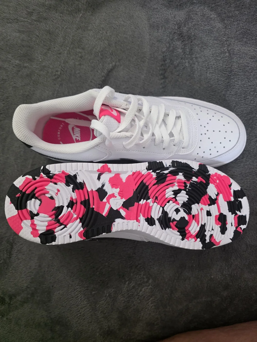 White Low-Top Sneakers with Pink Tongue Accent - Picture 6 of 6